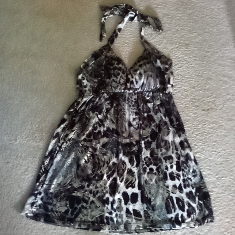 Rue 21 backless top